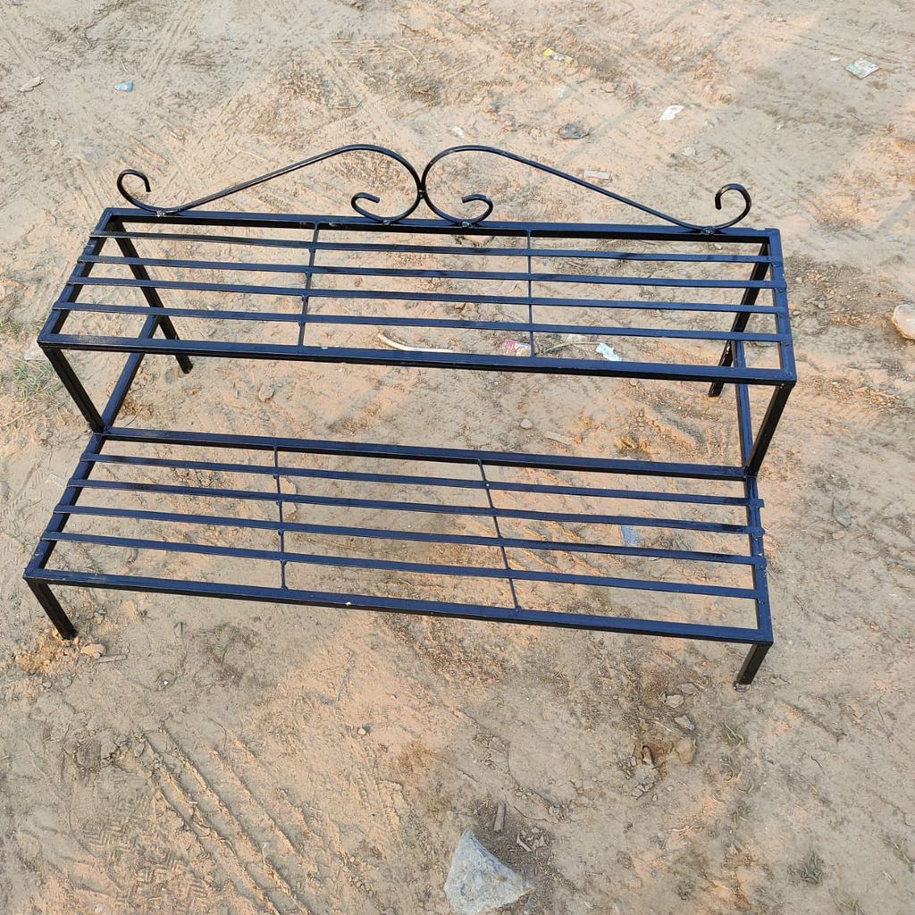 Black Double Step 3 Ft Metal Stand