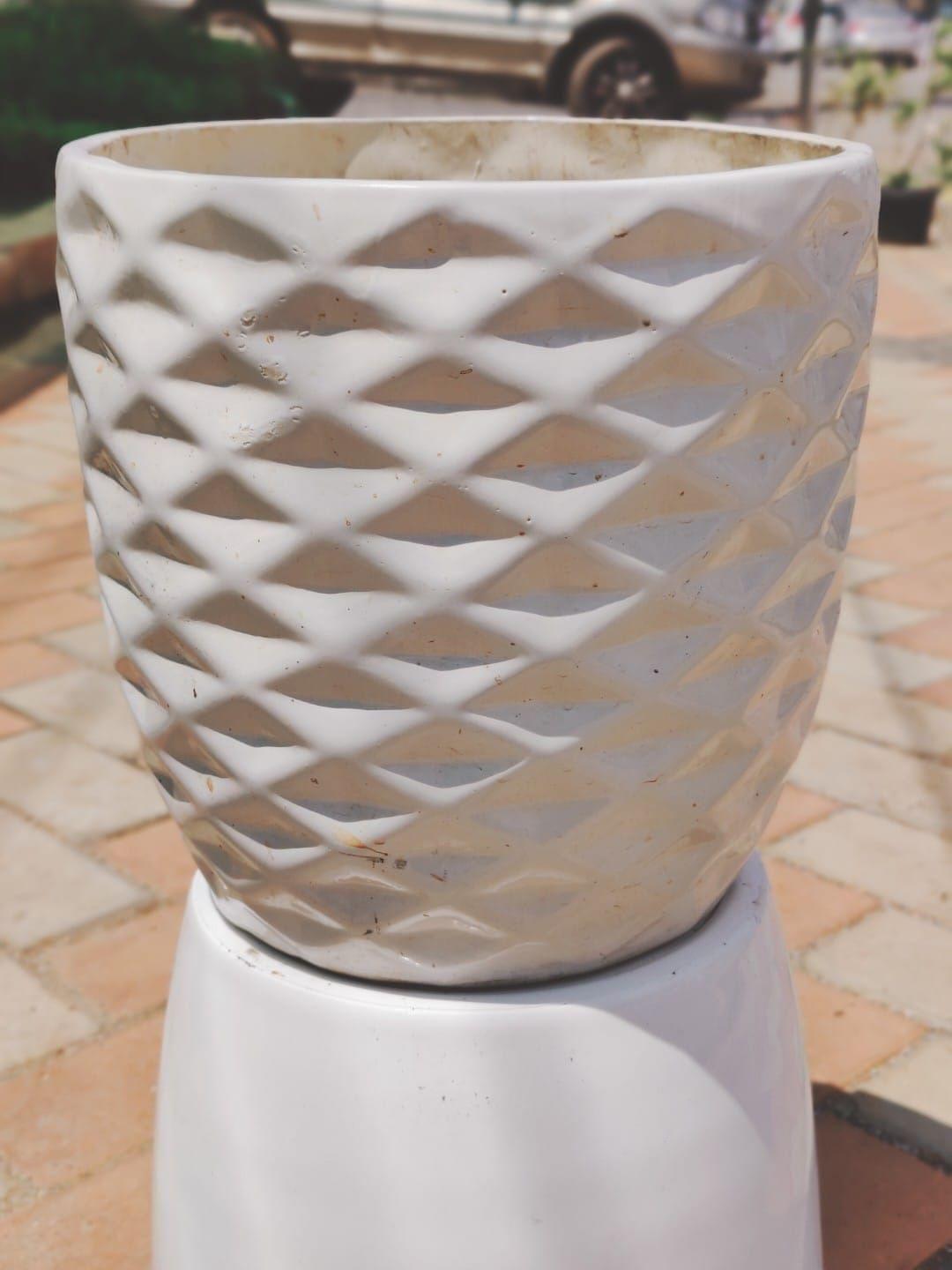 14 Inch White Cutting Designer Ceramic Pot