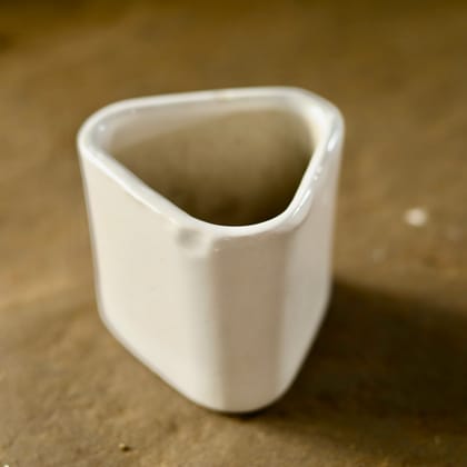 Buy 5 Inch White Classy Triangular Ceramic Pot Online | Urvann.com