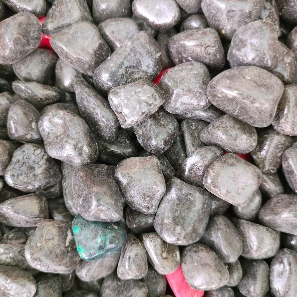 Decorative Grey Large Pebbles - 500 Gm