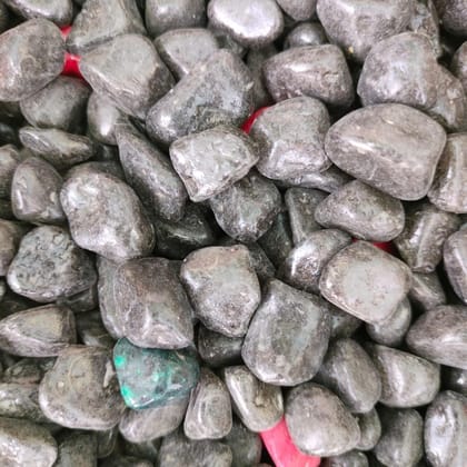 Buy Decorative Grey Large Pebbles - 500 Gm Online | Urvann.com