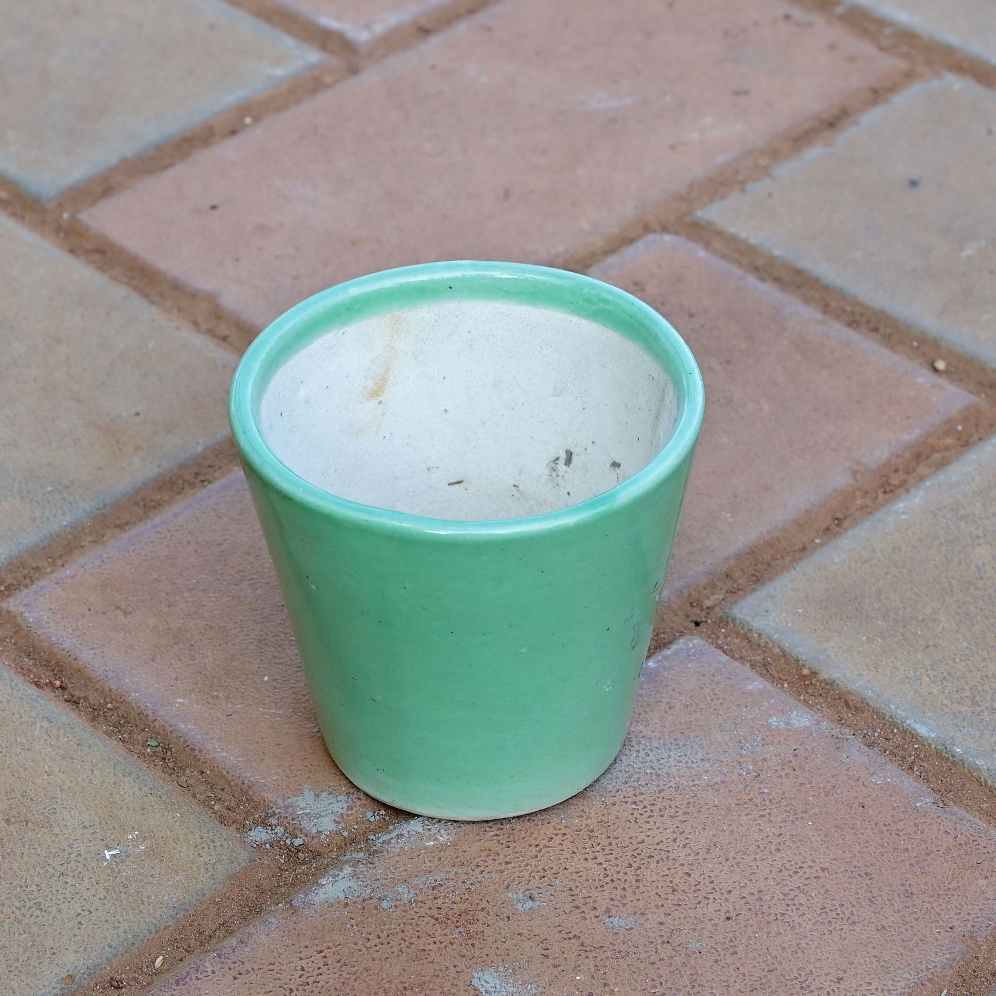 4 Inch Classy Balti Ceramic Pot (any colour)