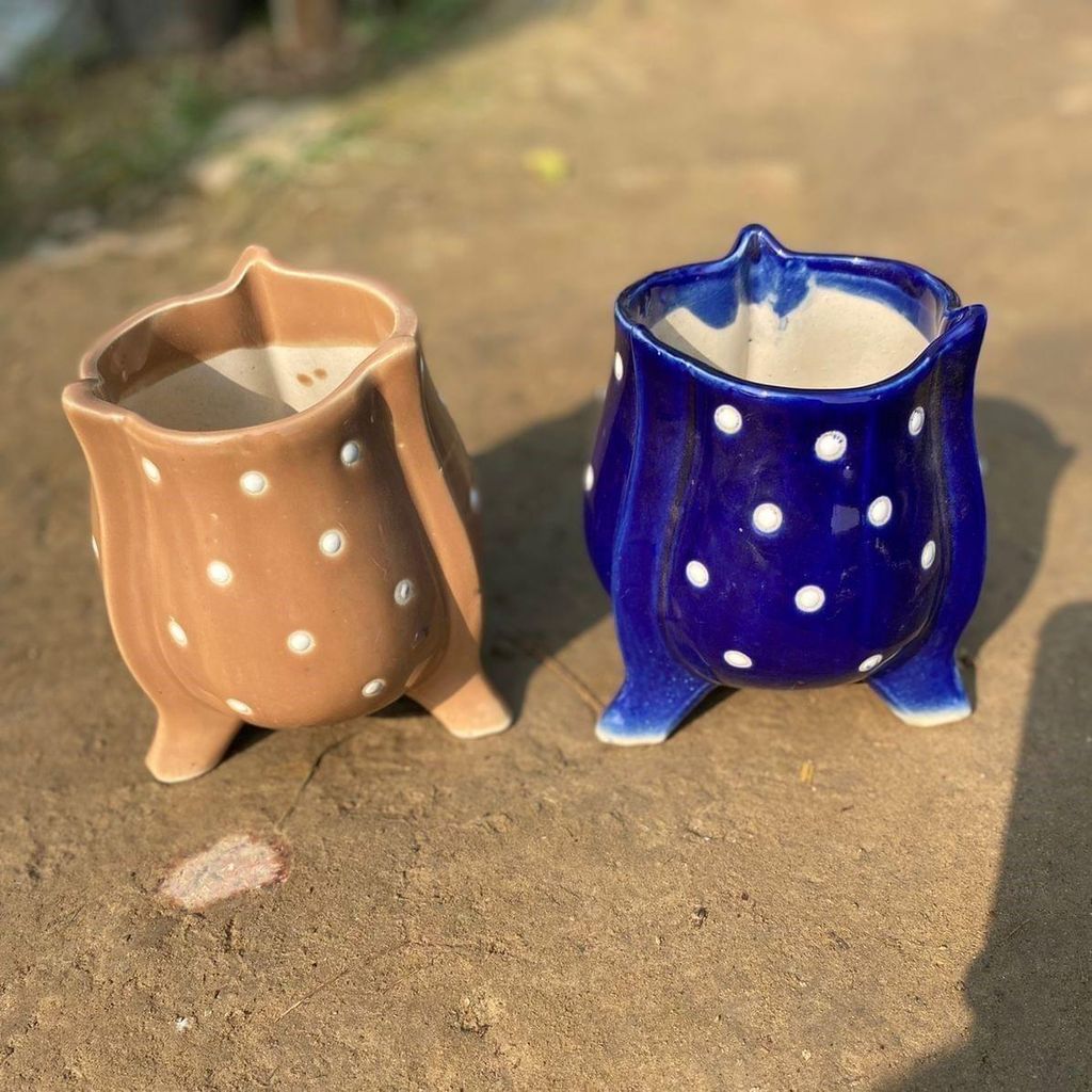 Set of 2 - 5 Inch  Polca Dot Designer Ceramic Leg Pot (Colour May Vary)