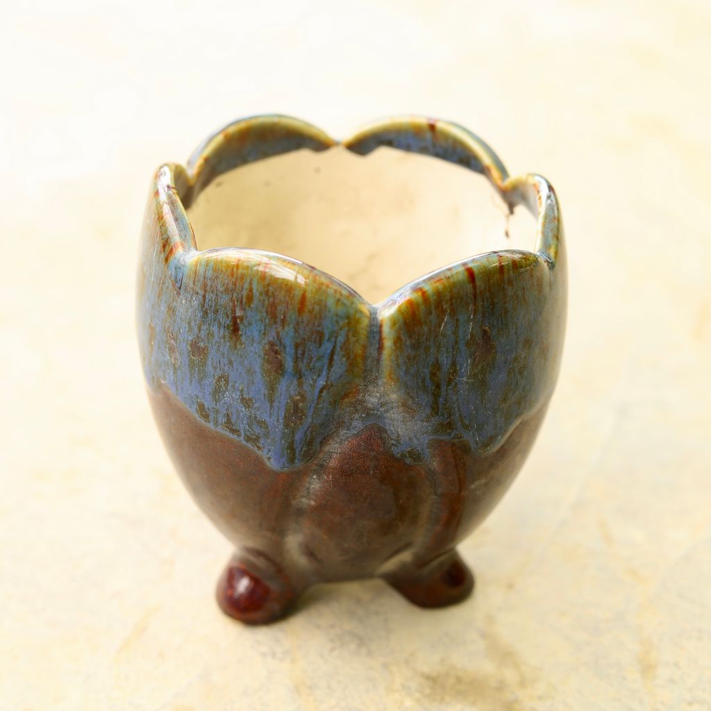 4 Inch Brown Golden Designer Leg Ceramic Pot ( any design)