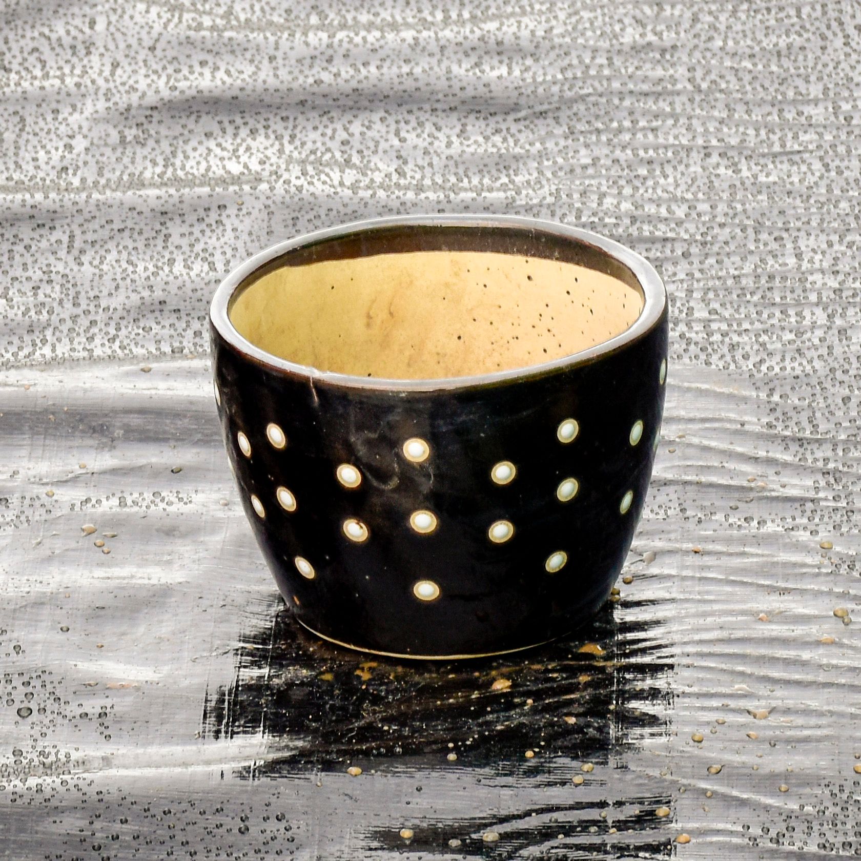 6 Inch Cup Designer Ceramic Pot (any colour & design)