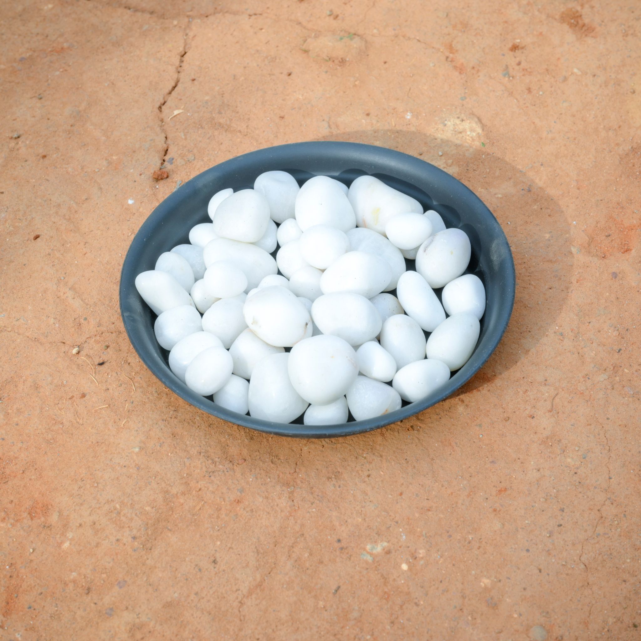 Decorative White Pebbles - 1 Kg