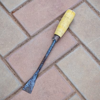 Buy Gardening Trovel / Khurpi with Wooden handle - 1 Ft Online | Urvann.com