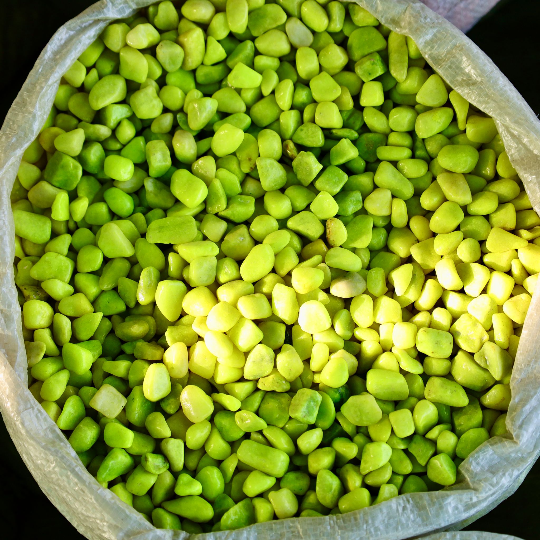 Decorative Small Parrot Green Pebbles - 1 Kg