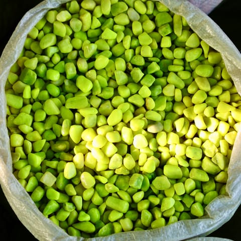 Decorative Small Parrot Green Pebbles - 1 Kg