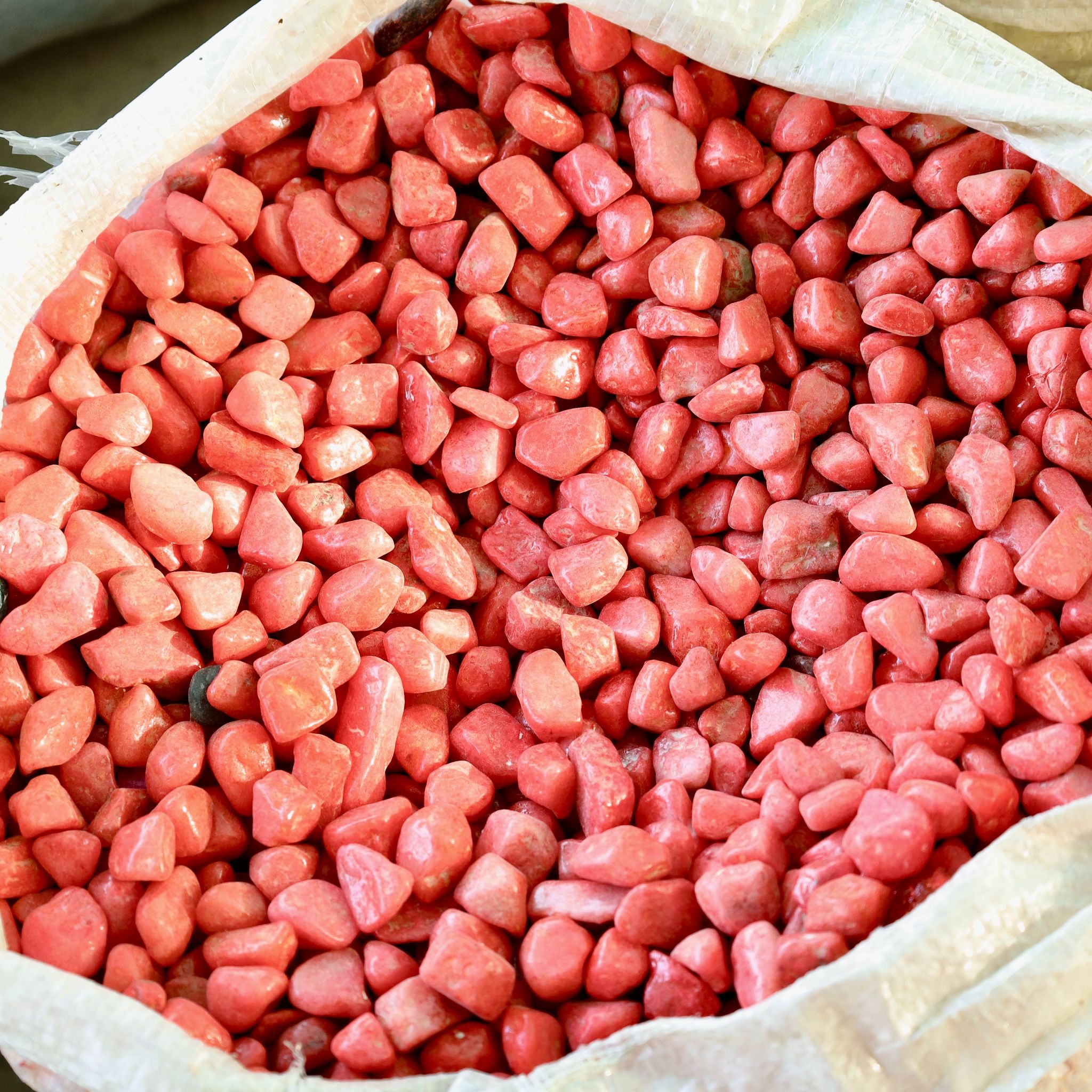 Decorative Small Red Pebbles - 1 Kg