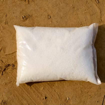 Buy Urea Fertilizer - 1 Kg  Online | Urvann.com