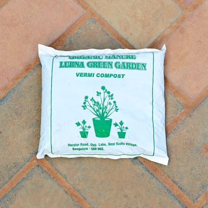 Buy Compost (packed) - 1 Kg Online | Urvann.com