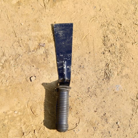 Gardening Khurpi / Trowel - 2 Inch - Handy tool for digging and weeding