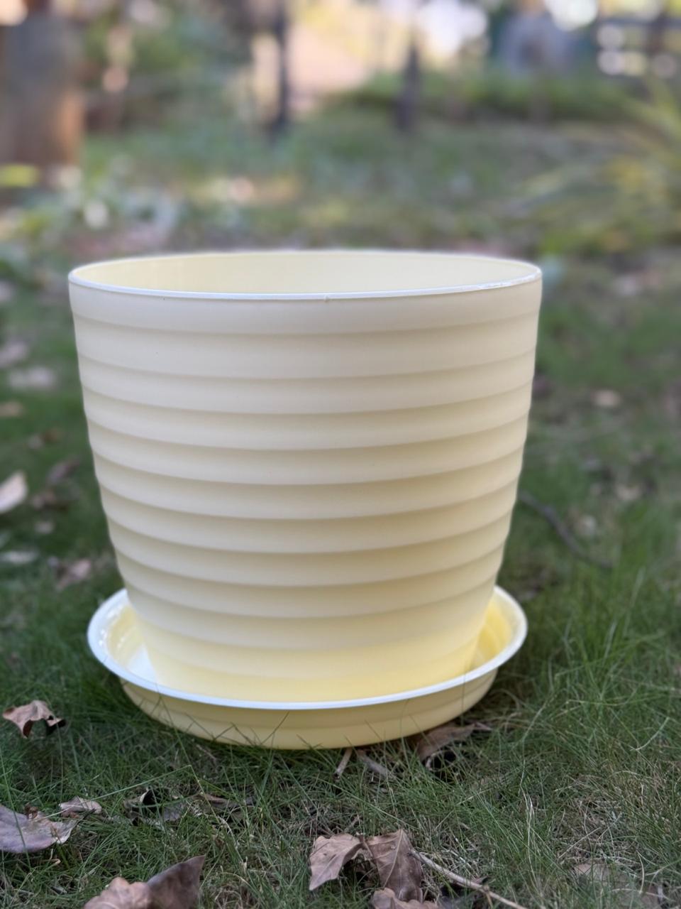 7 Inch Beige Avora Premium Plastic Planter