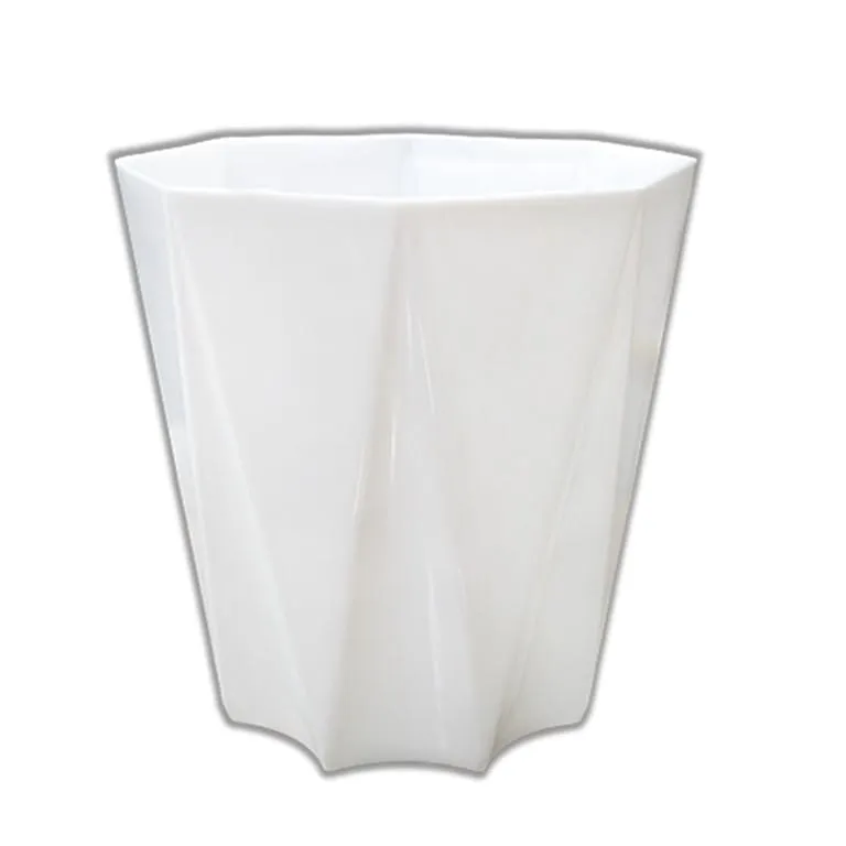 10 Inch White Premium Diamanti Plastic Pot
