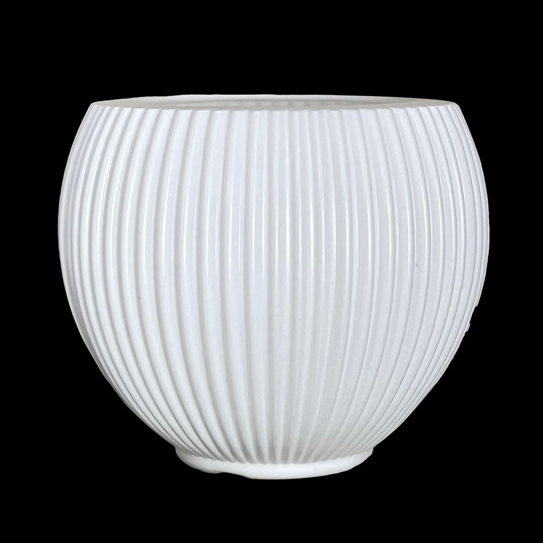 5 Inch White Matt Sylvan Plastic Pot
