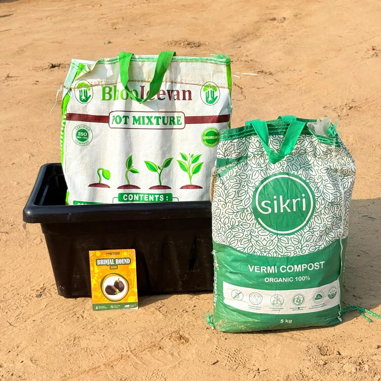 Brinjal Round Grow Kit - 17 Inch Black Window Planter + 10Kg Soil Potting Mix + 5 Kg Vermicompost (Brands may vary)