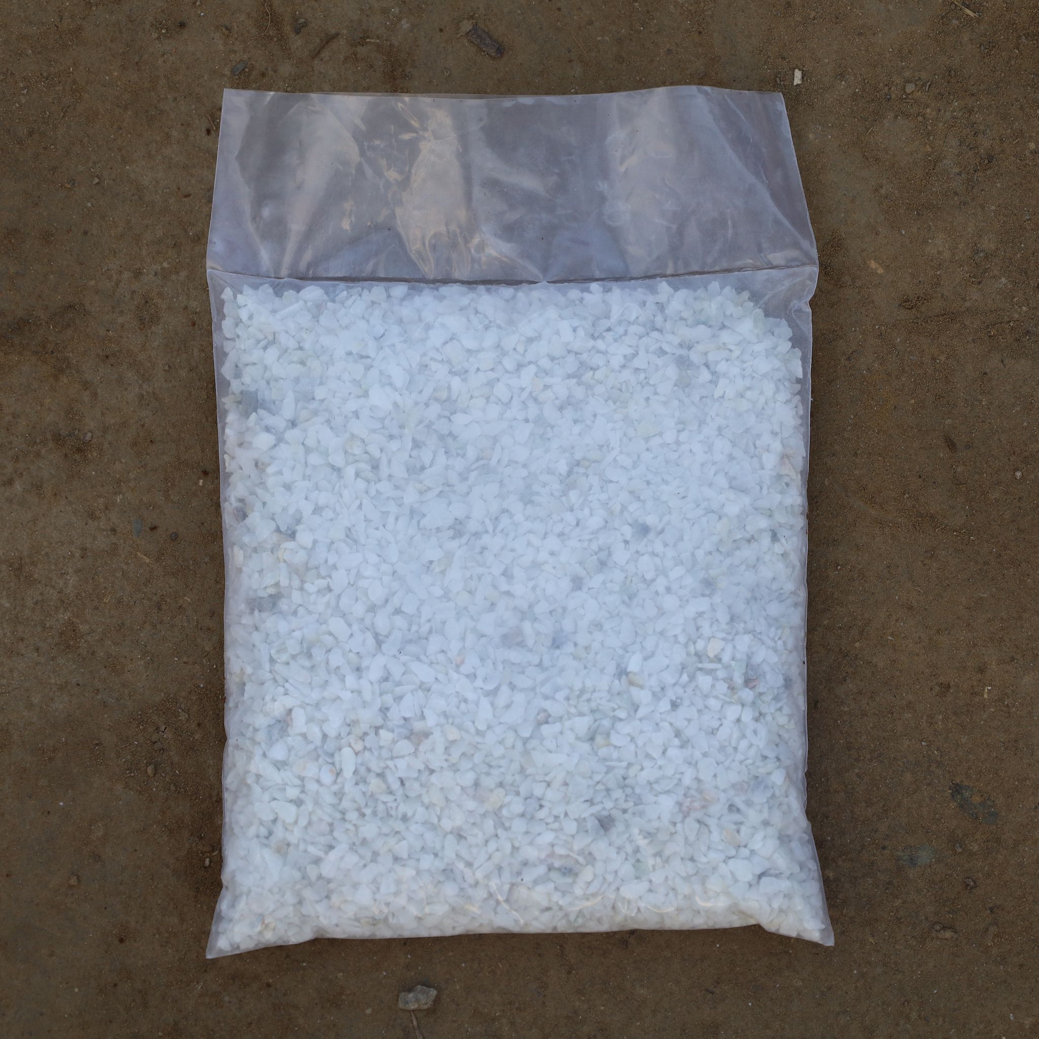 Decorative White Stone Chips -1 Kg